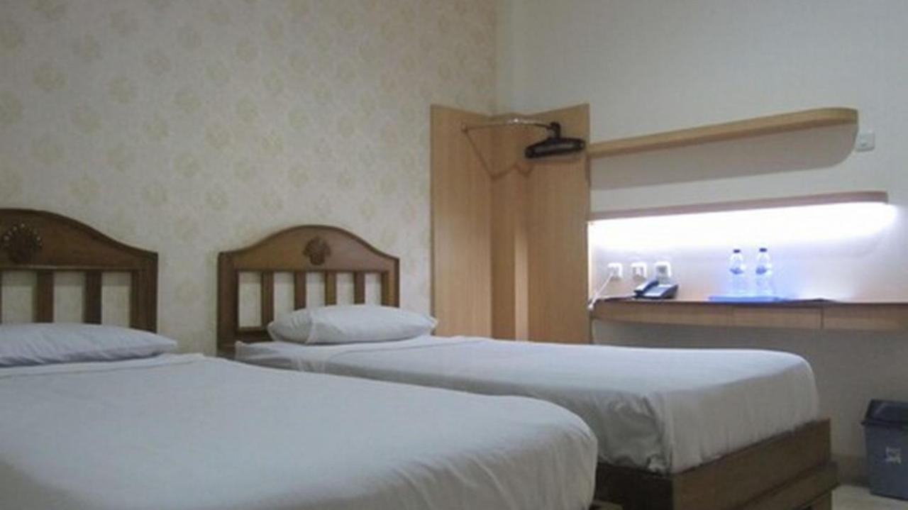 Hotel Besar Purwokerto Exteriör bild