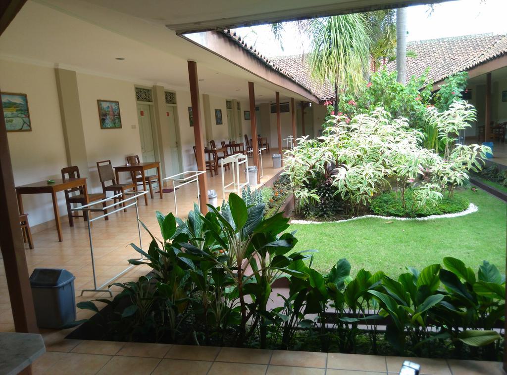 Hotel Besar Purwokerto Exteriör bild
