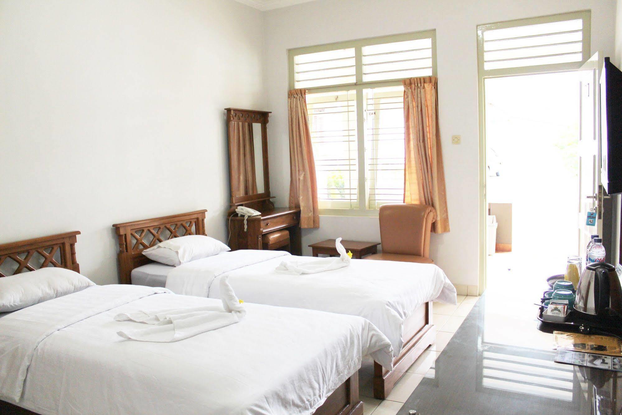 Hotel Besar Purwokerto Exteriör bild